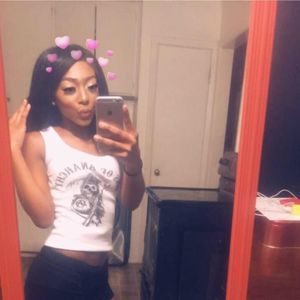 Meet your Posher, Lexie